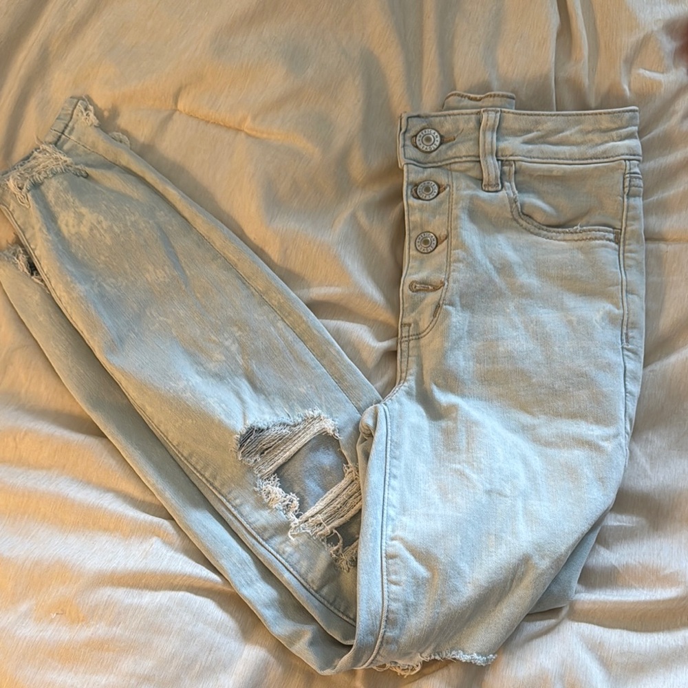 American Eagle Distressed Women's Jeans